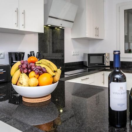 מארבלה Puerto Banus Finest 2-Bdrm Apt - 50 Metres To Beach מראה חיצוני תמונה